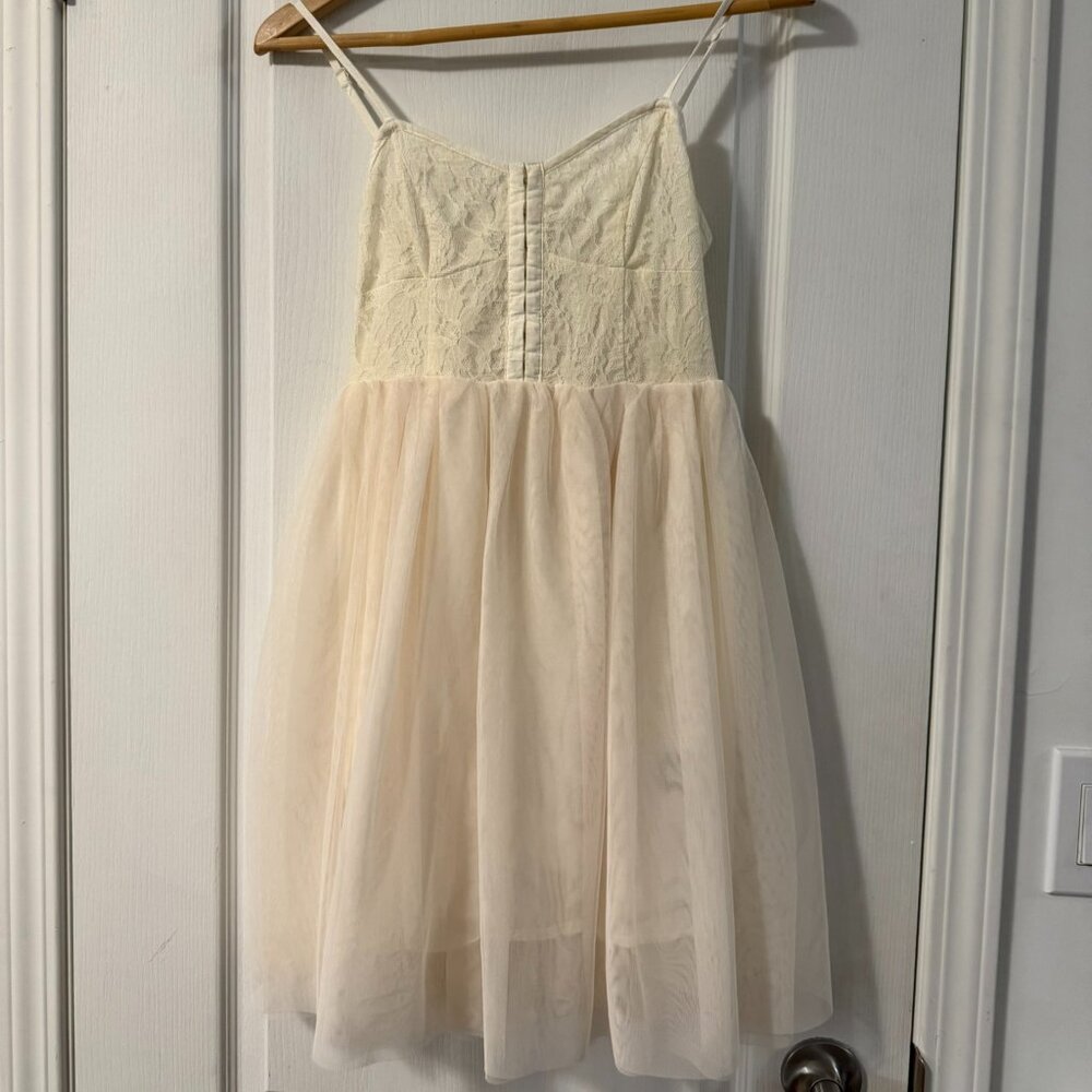 ⭐️$5, spend over $20 - Bluenotes Ivory lace tulle spaghetti strap dress